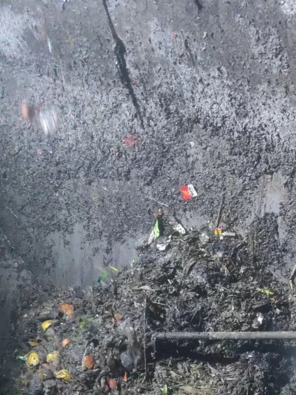 南吕镇污水池清理